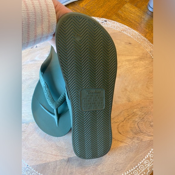 Green Flip Flops Archies Women’s 8 Khaki Green - Picture 3 of 7